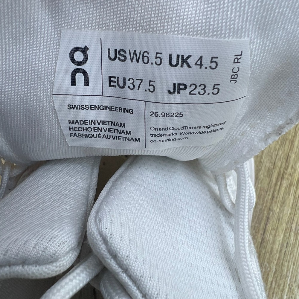 On Cloud Cloudnova Women's Size 6.5 White Mesh Sneakers Shoes Athletic - Picture 9 of 10